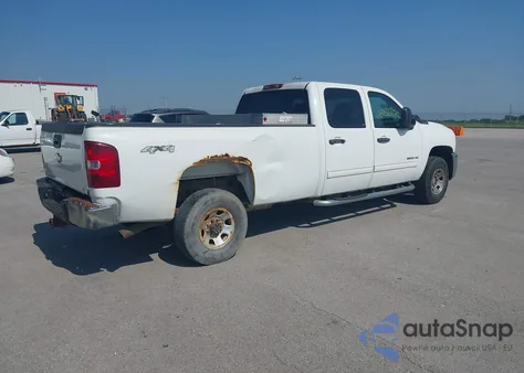 2010 Chevrolet Silverado 3500Hd Lt z USA, uszkodzony, nr VIN 1GC4K0BG1AF148789